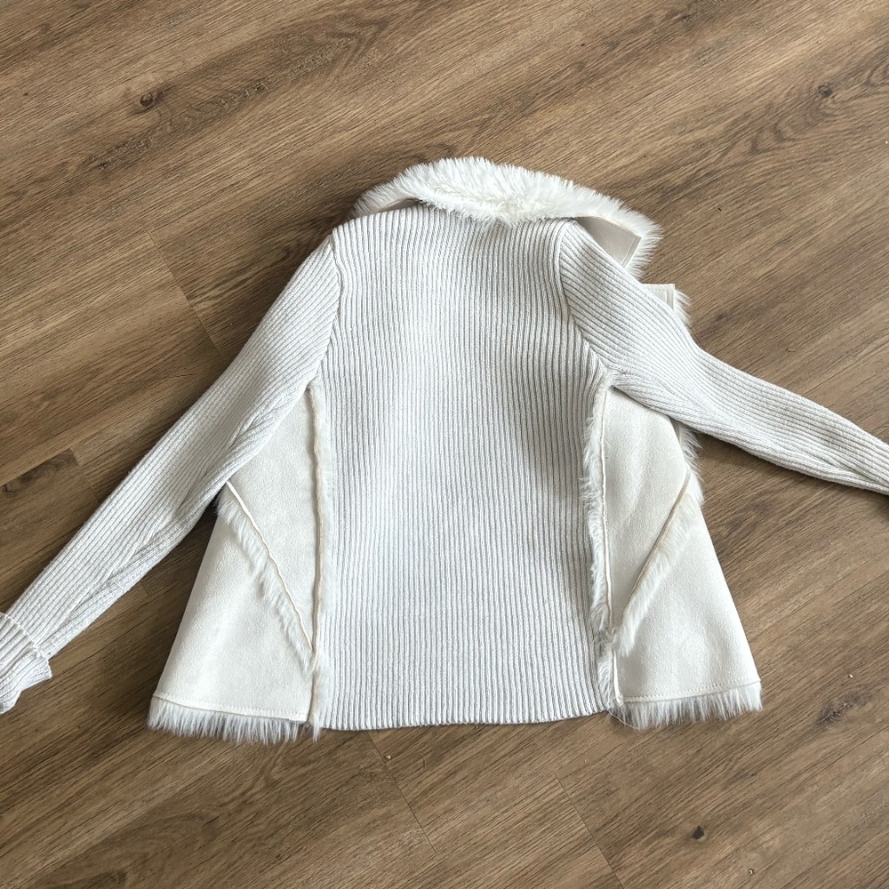 Off White Sweater Jacket With Shearling Collar - image 4